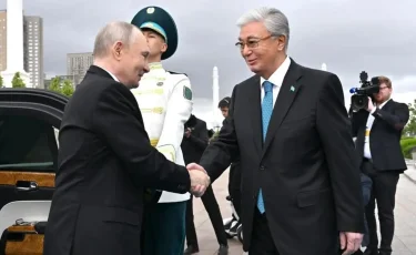 Во Дворце Независимости прошла торжественная встреча Путина