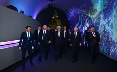 ЕАЭО-ға мүше мемлекеттер басшылары форумы аясындағы көрмені тамашалады