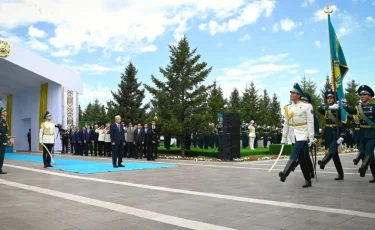 Мемлекет басшысы елордада Ту көтеру рәсіміне қатысты