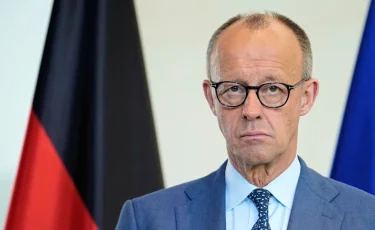 Германияда Facebook қолданушылары канцлер Мерцті қорлағаны үшін айыппұл арқалады