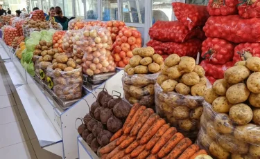 За неделю в Казахстане снизились цены на ряд социально значимых продовольственных товаров