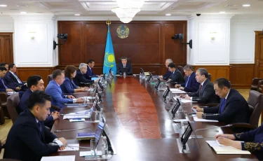 Конституция еліміздің алдағы онжылдықтардағы даму бағдарын айқындайды — Бектенов