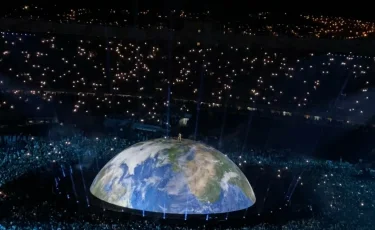Алматыдағы концерттен кейін Канье Уэст Санкт-Петербургте өнер көрсетеді
