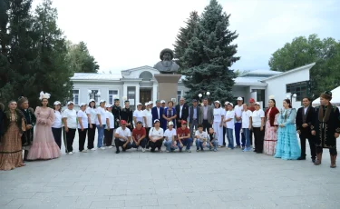 Алматы облысында Жамбыл Жабаевтың отызға жуық ұрпағы Құрылтай сайлауында дауыс берді
