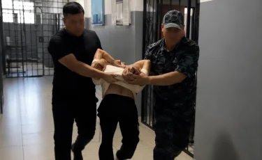 Ворвались ночью и пытали женщину до утра: подозреваемых задержали в Ленгере (ВИДЕО)